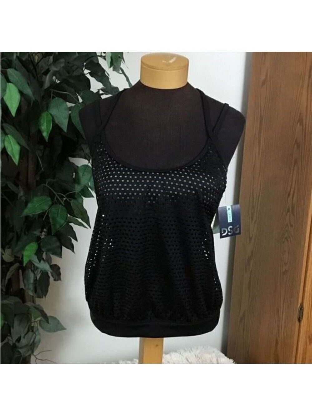 Dicks Sporting Goods tankini Woman’s Med black mesh with gray bra